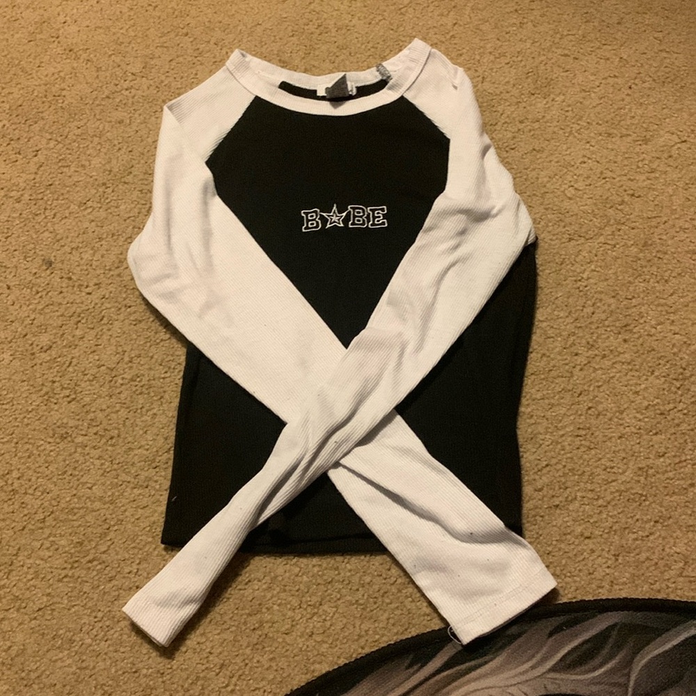 Black and white “BABE” crop top